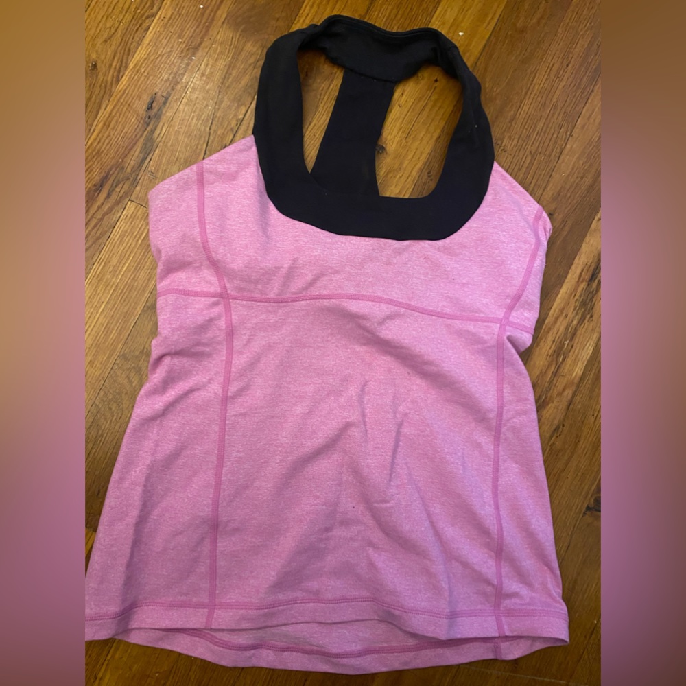 Lululemon pink top